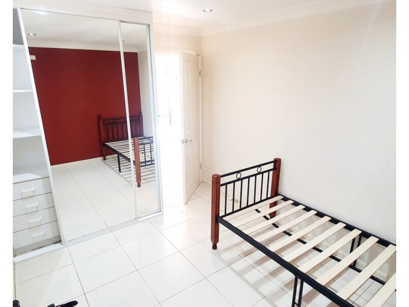 Fairfield West NSW 2165