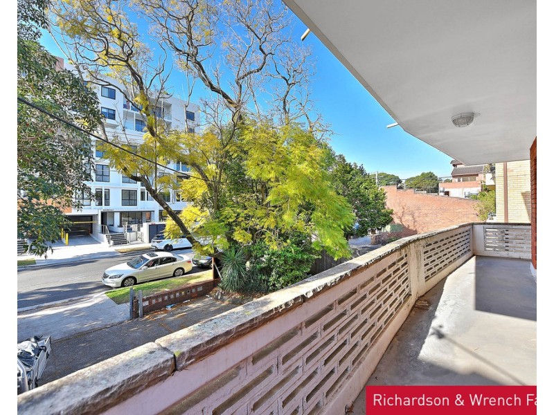 2/50 Burlington Road, Homebush NSW 2140
