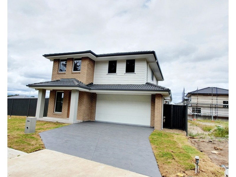 29 Antill Street, Thirlmere NSW 2572