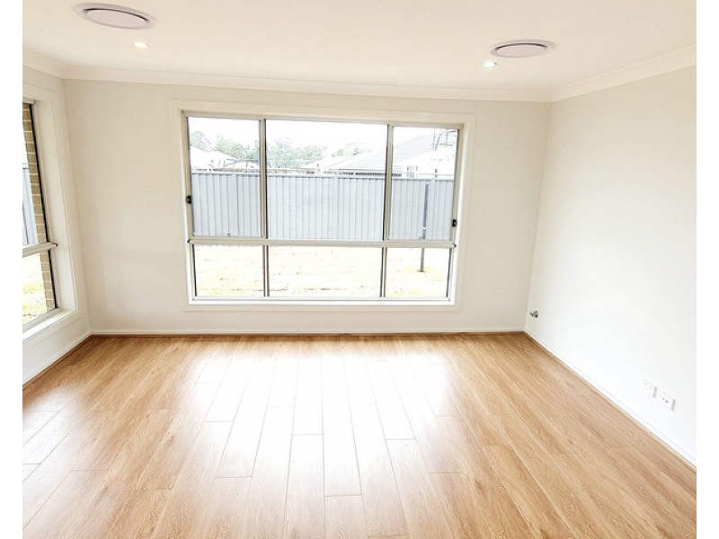 29 Antill Street, Thirlmere NSW 2572