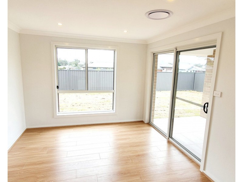 29 Antill Street, Thirlmere NSW 2572