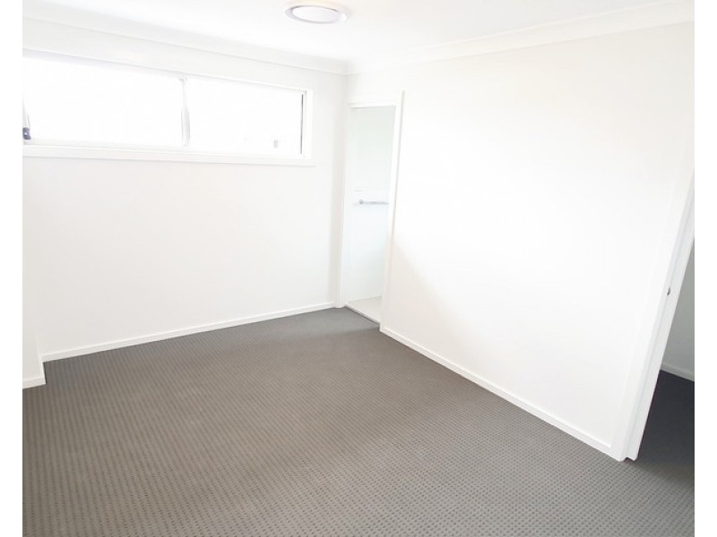 29 Antill Street, Thirlmere NSW 2572