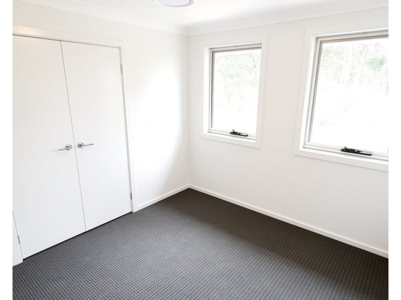 29 Antill Street, Thirlmere NSW 2572