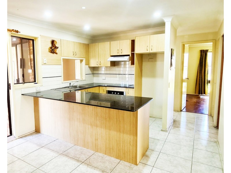 13 BERNADETTE PL, Fairfield NSW 2165