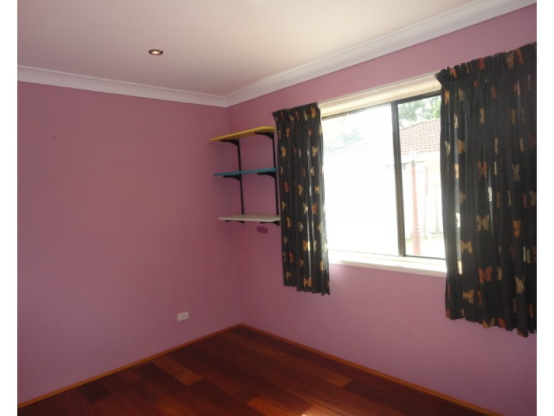 13 BERNADETTE PL, Fairfield NSW 2165