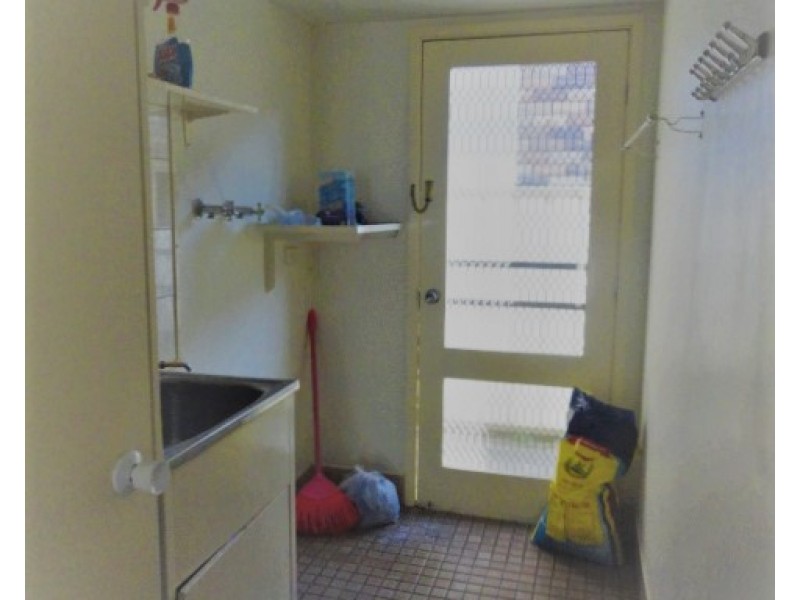 13 BERNADETTE PL, Fairfield NSW 2165