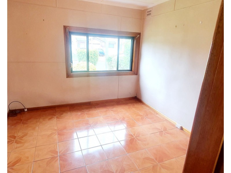 40 KARABAR STREET, Fairfield Heights NSW 2165