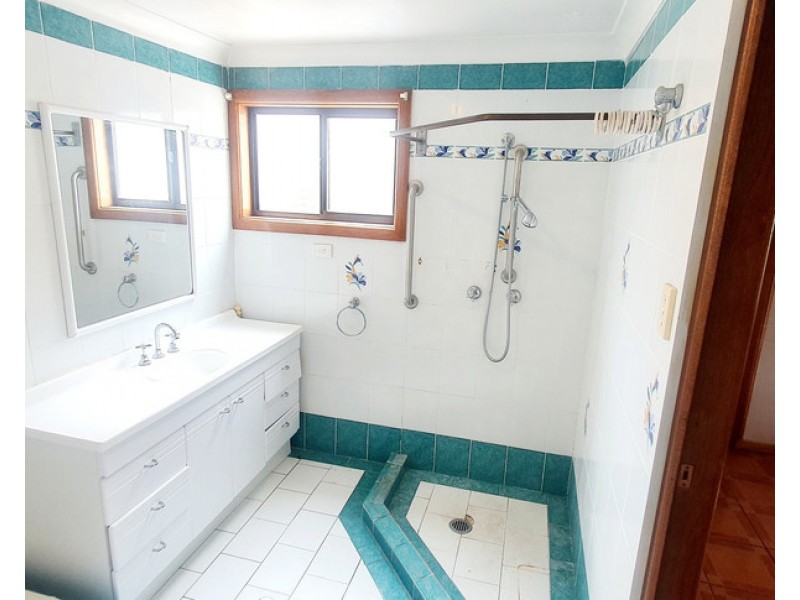 40 KARABAR STREET, Fairfield Heights NSW 2165