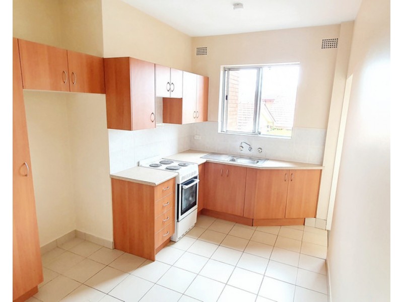 4/28 FLORA STREET, Roselands NSW 2196