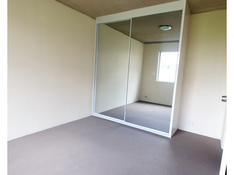 6/8 RUBY ST, Carramar NSW 2163