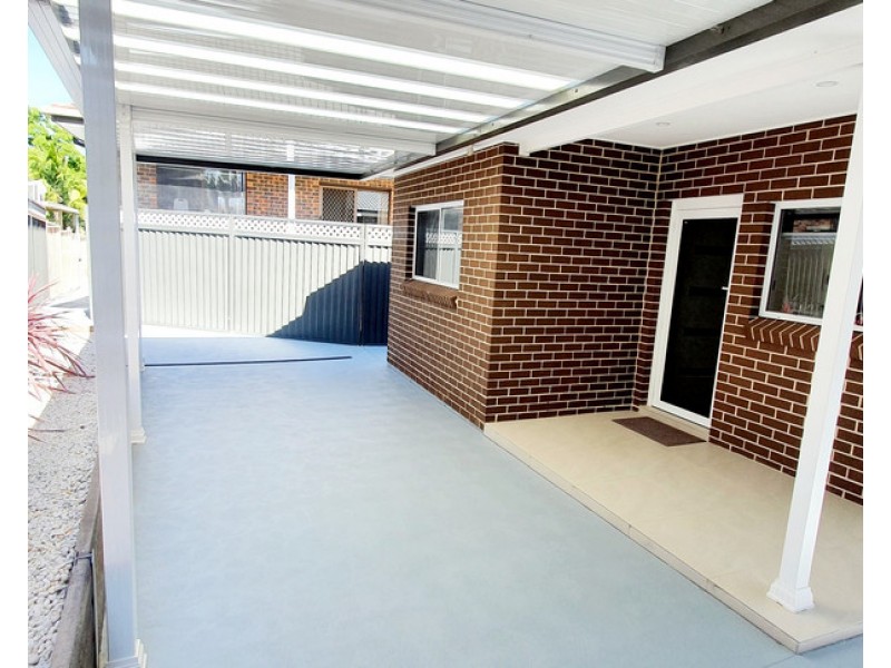 Edensor Park NSW 2176