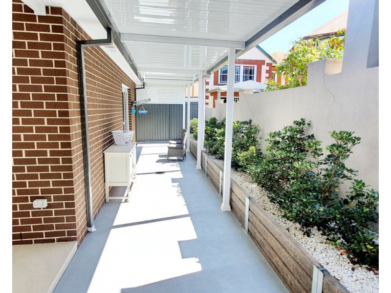 Edensor Park NSW 2176