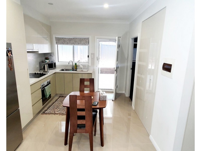 Edensor Park NSW 2176