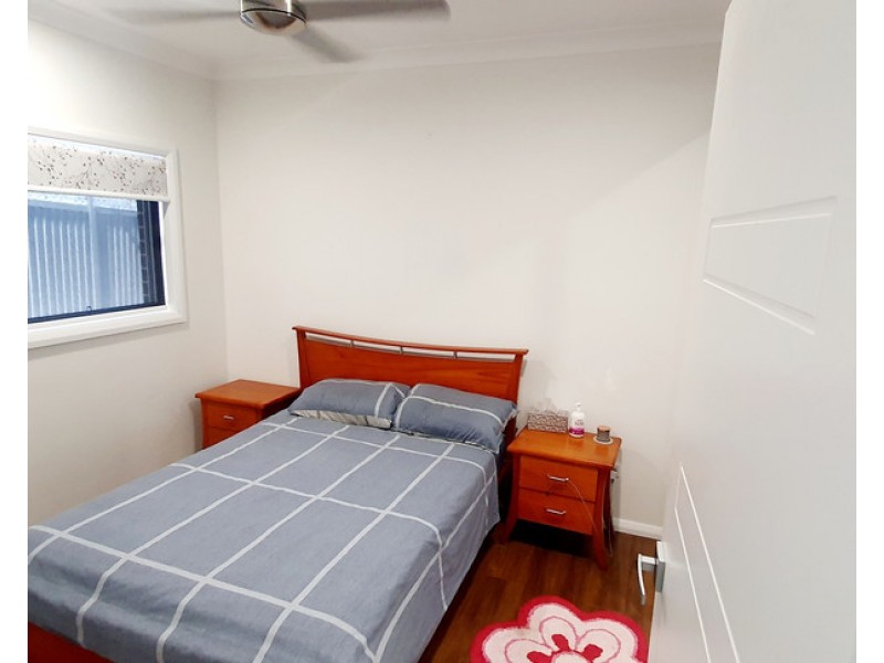 Edensor Park NSW 2176