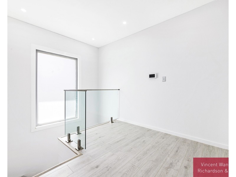 22 Allowrie Road, Villawood NSW 2163