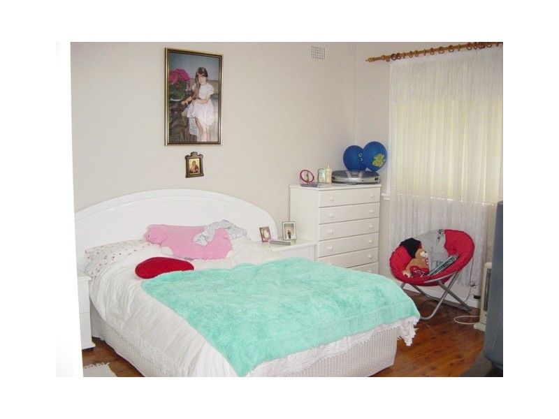 Canley Heights NSW 2166