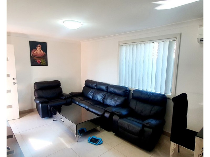 8A MALLACOOTA STREET, Wakeley NSW 2176