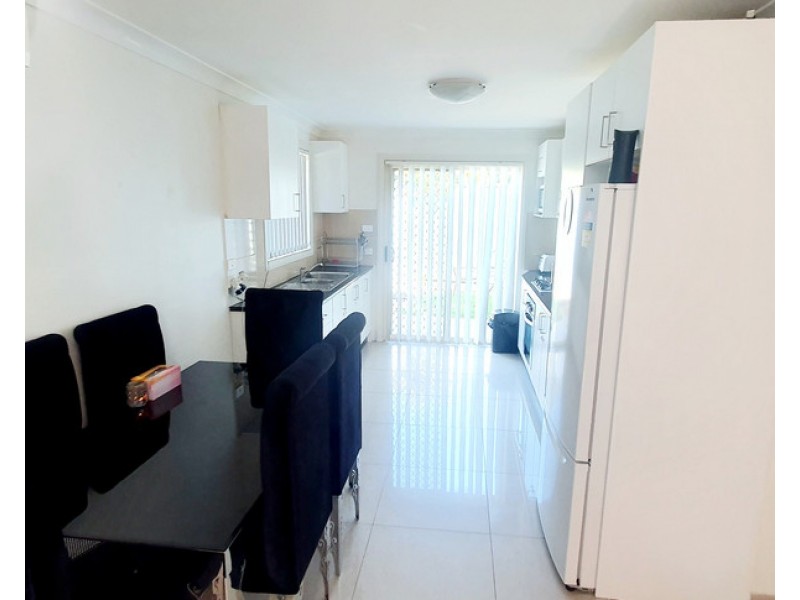 8A MALLACOOTA STREET, Wakeley NSW 2176