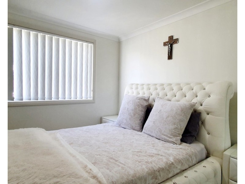 8A MALLACOOTA STREET, Wakeley NSW 2176