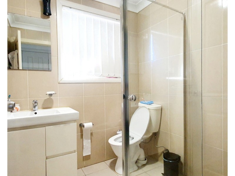 8A MALLACOOTA STREET, Wakeley NSW 2176