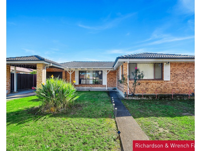 4 Esperance Crescent, Wakeley NSW 2176