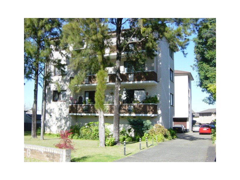 Fairfield NSW 2165
