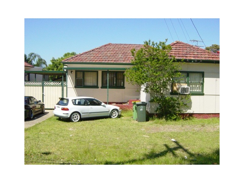 Fairfield NSW 2165