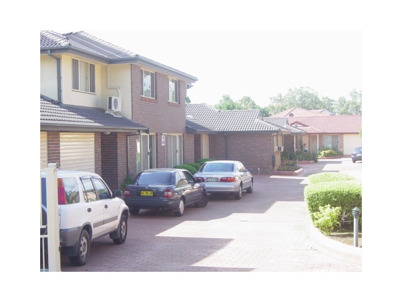 Greenfield Park NSW 2176