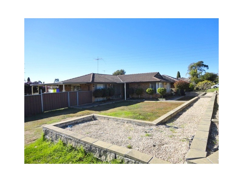 Edensor Park NSW 2176