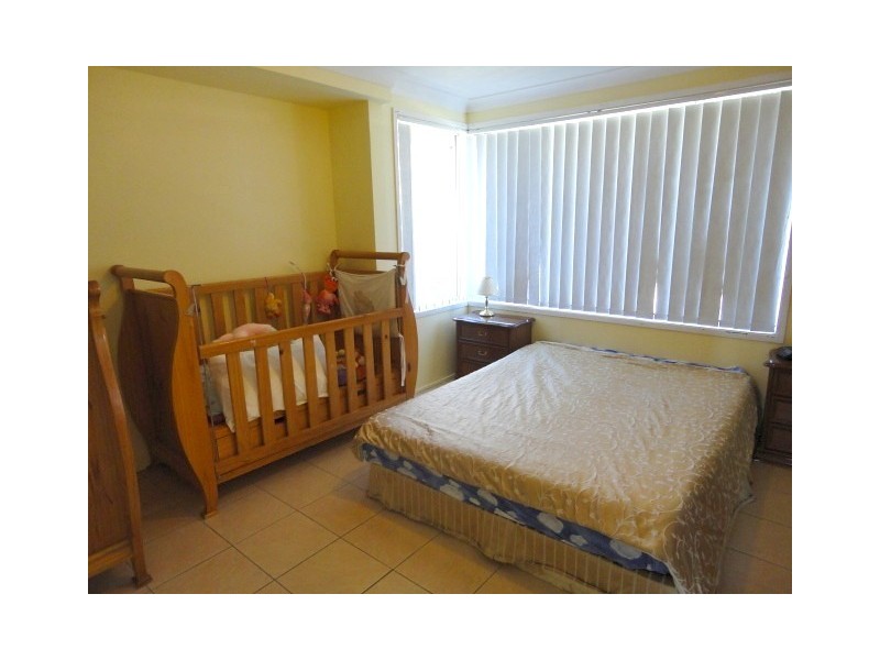 Edensor Park NSW 2176