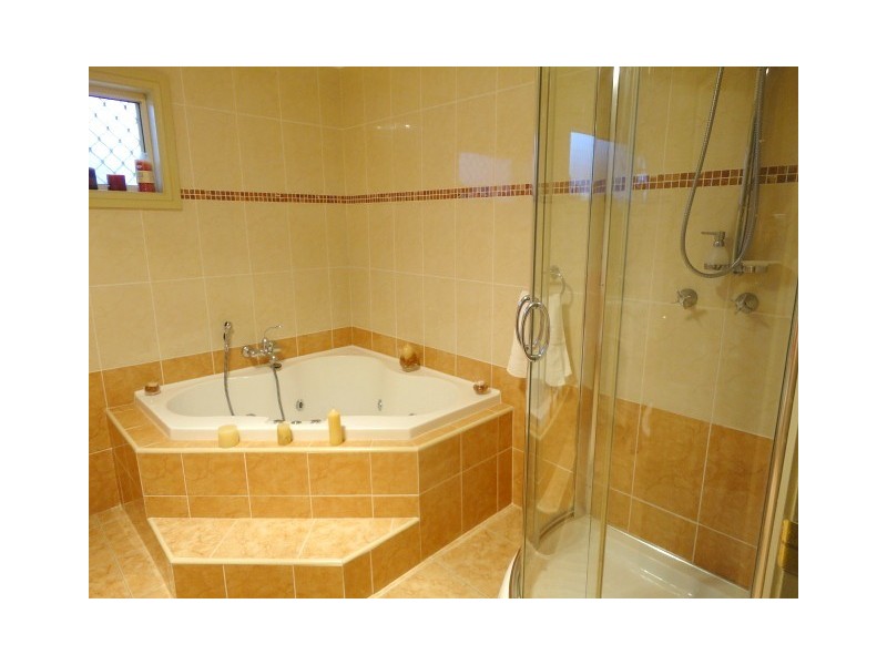 Fairfield West NSW 2165