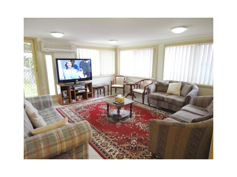 Fairfield West NSW 2165