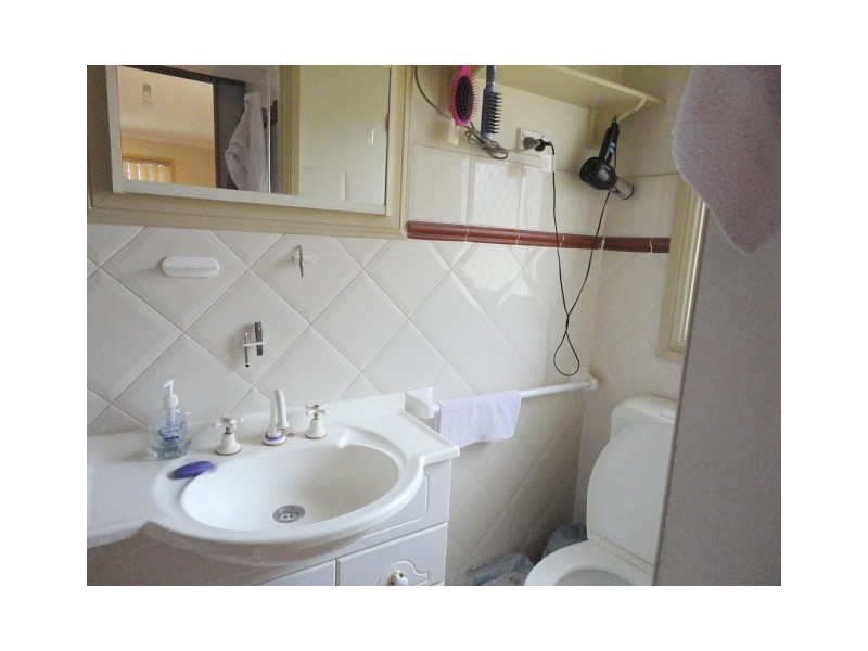 Fairfield West NSW 2165