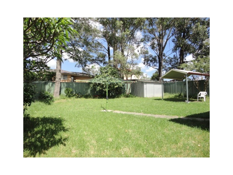 Fairfield West NSW 2165