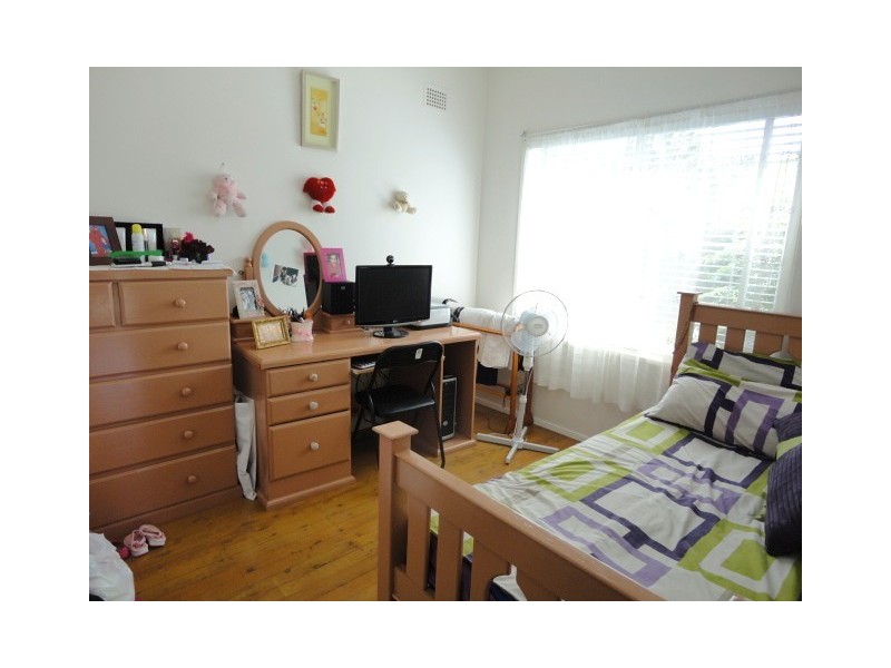 Fairfield West NSW 2165