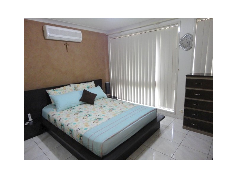 Greenfield Park NSW 2176