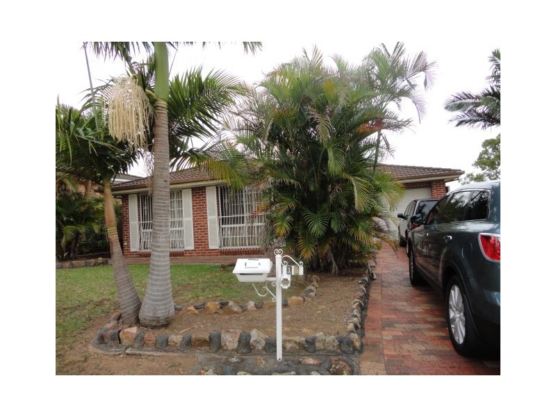 Edensor Park NSW 2176