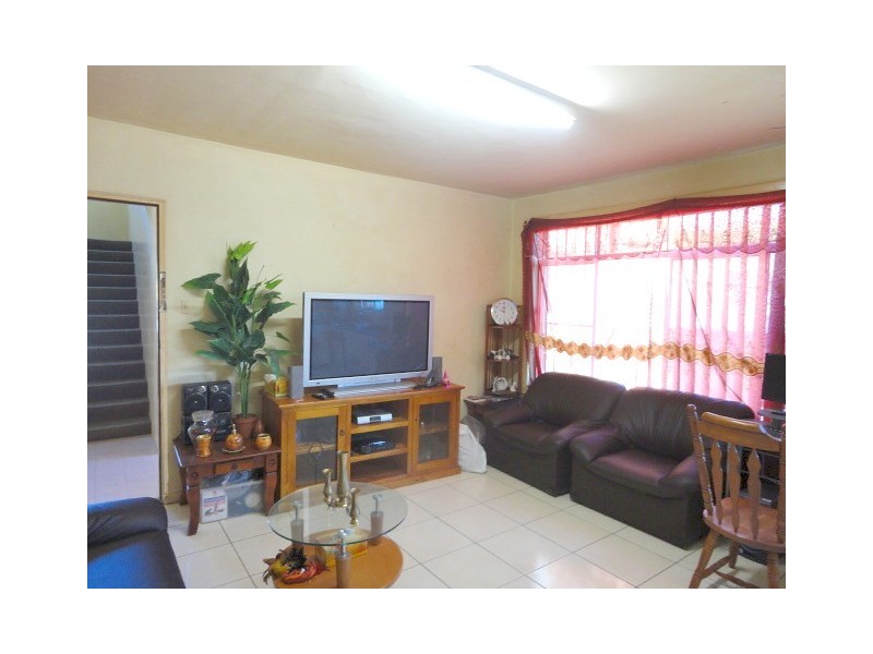 Fairfield East NSW 2165