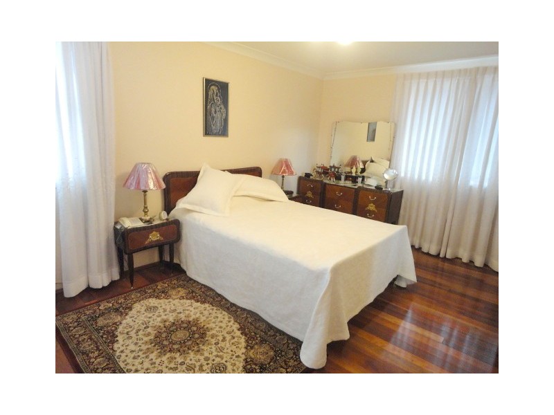 Bossley Park NSW 2176