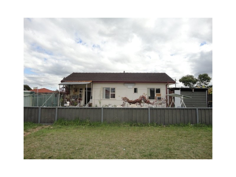Fairfield NSW 2165