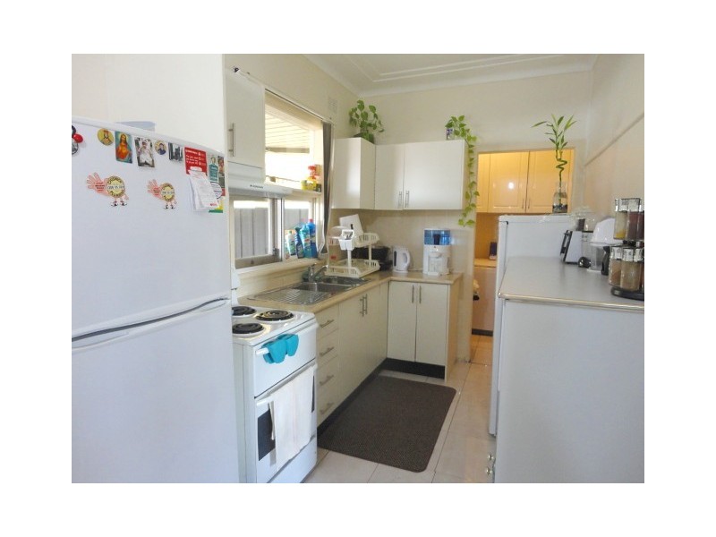 Fairfield NSW 2165