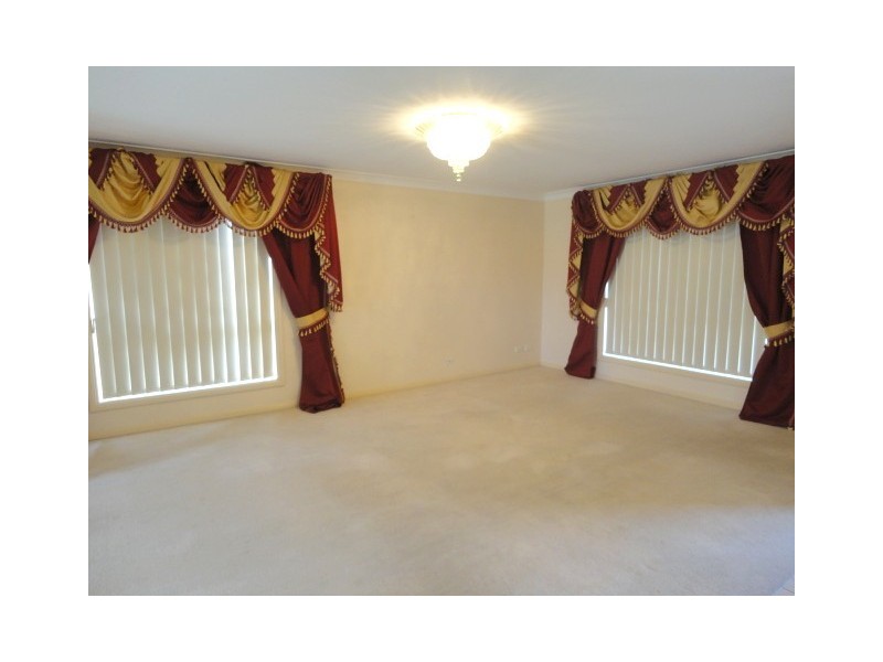 West Hoxton NSW 2171