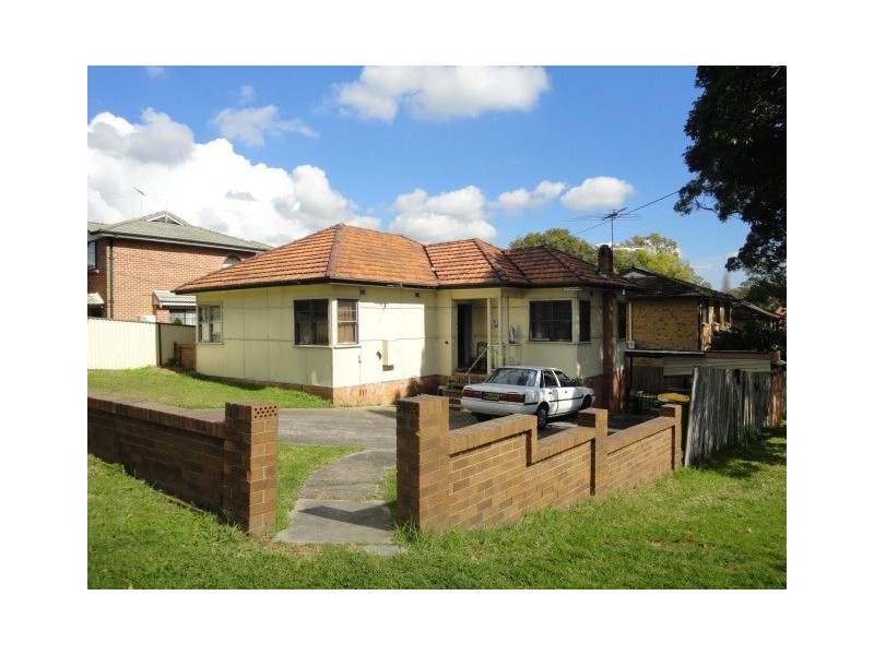 88 SIR JOSEPH BANKS ST, Bankstown NSW 2200