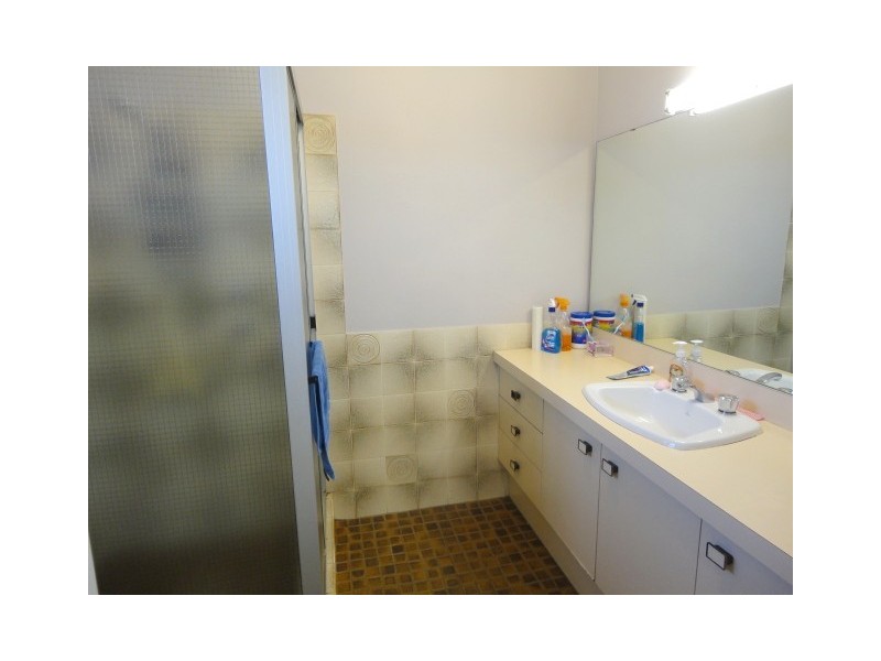 Edensor Park NSW 2176