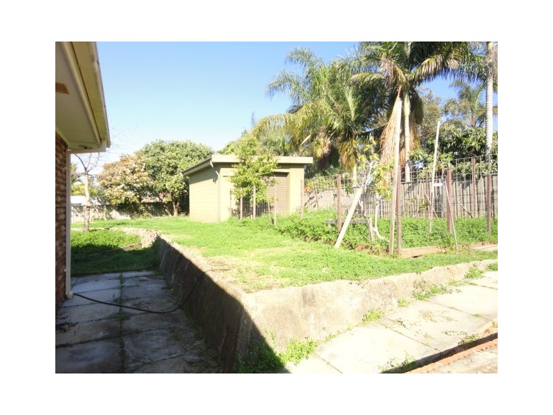 Edensor Park NSW 2176