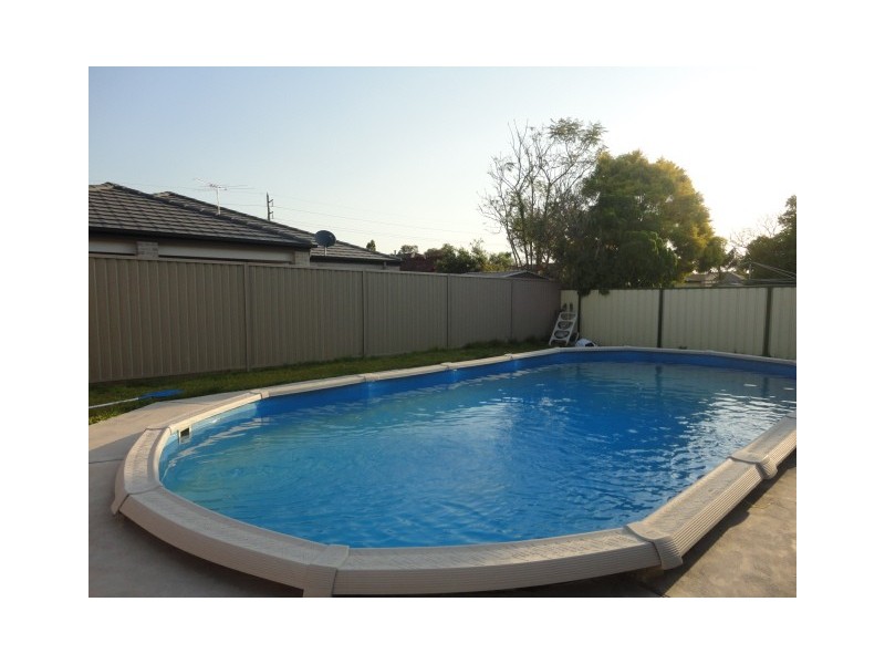 5 MURRUMBIDGEE STREET, Bossley Park NSW 2176