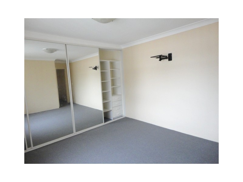 Fairfield NSW 2165