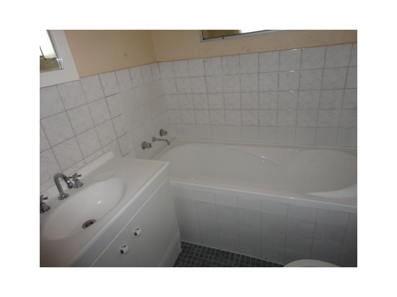Fairfield NSW 2165