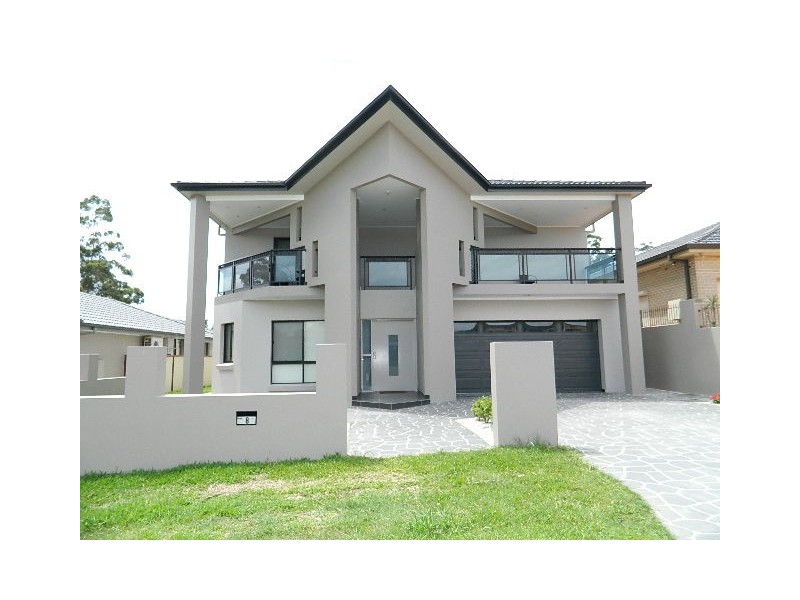 8 MURRUMBIDGEE ST, Bossley Park NSW 2176