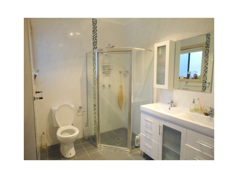 8 MURRUMBIDGEE ST, Bossley Park NSW 2176